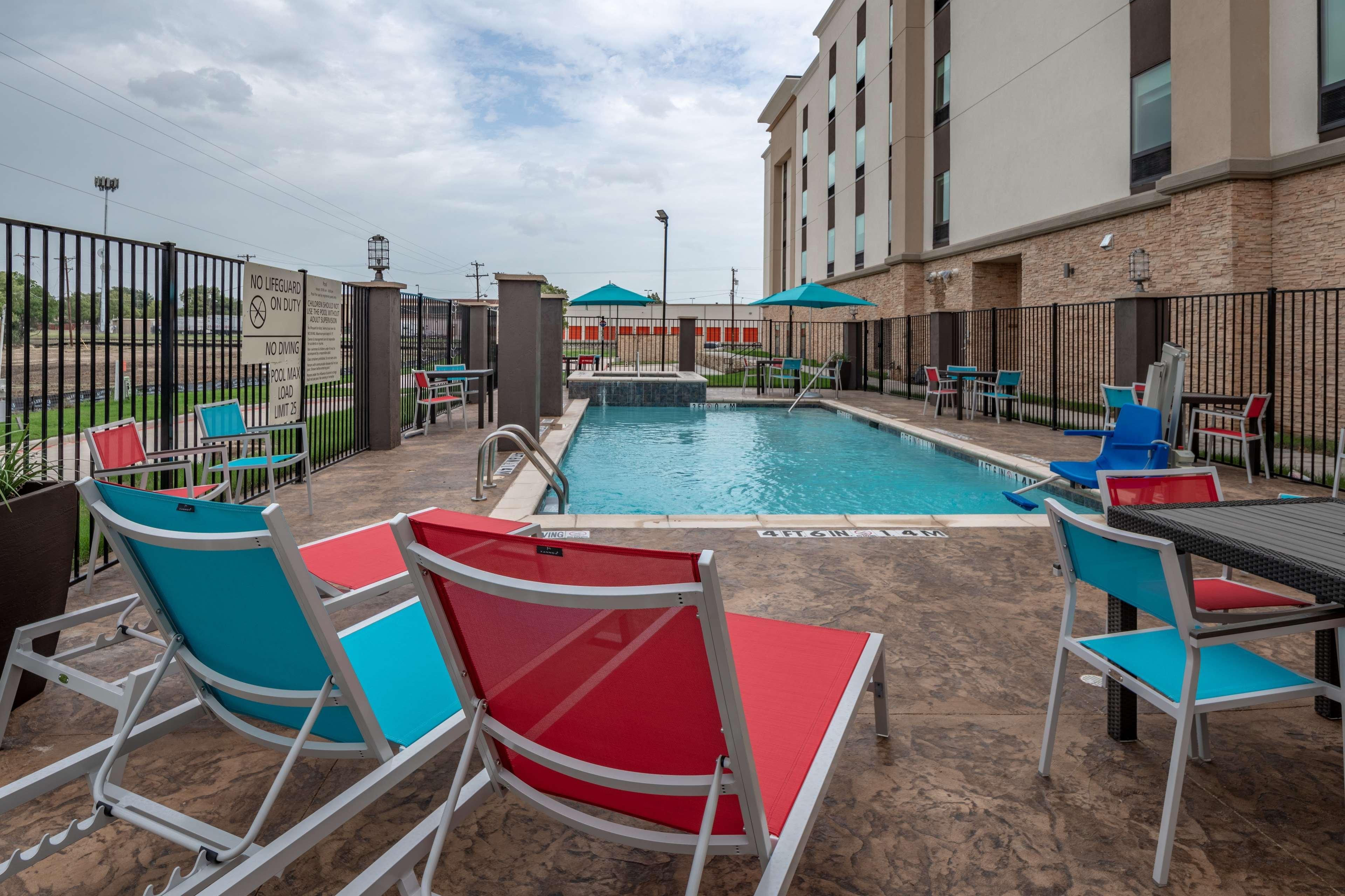 Hampton Inn & Suites Dallas/Plano Central Eksteriør billede