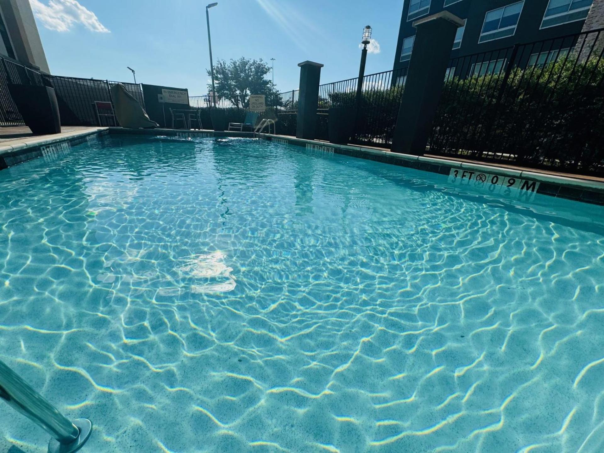 Hampton Inn & Suites Dallas/Plano Central Eksteriør billede